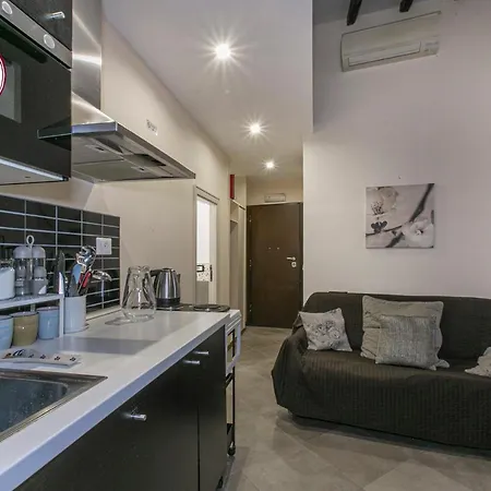 C M Via Veneto Sweet Apartment