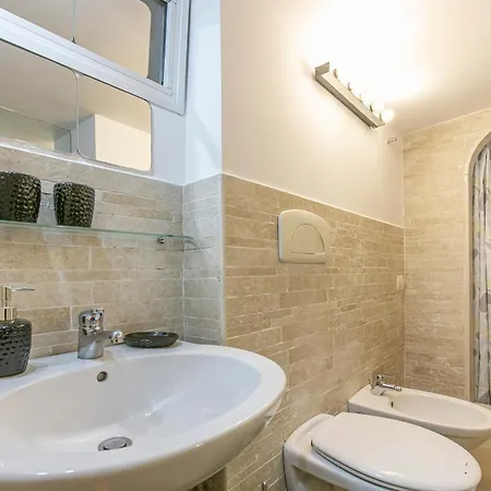 C M Via Veneto Sweet Apartment
